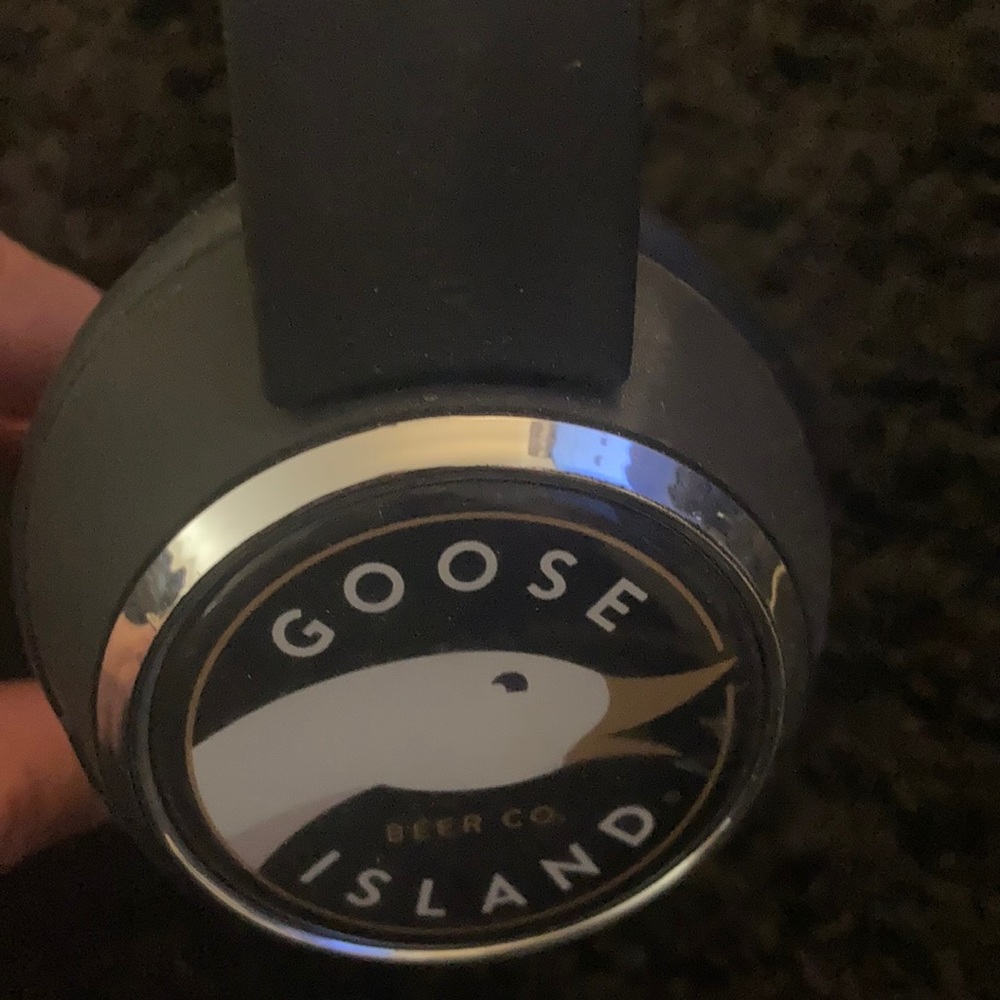 Goose Island Beer Company Headphones Used No Cord